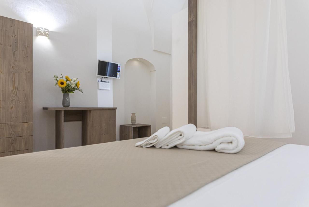 Corte Rovito Rooms & Suites Ugento Exterior photo